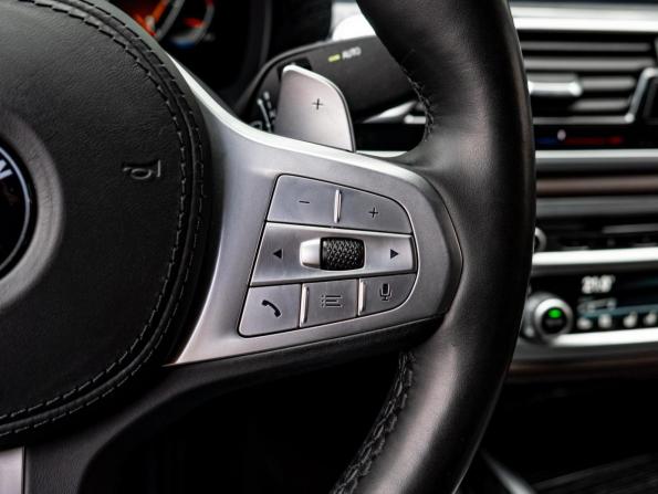 BMW 7 серии VI (G11/G12) Рестайлинг с пробегом 2021 года, цена 6 890 000 рублей, 48634 км, седан, Автокод Объявления