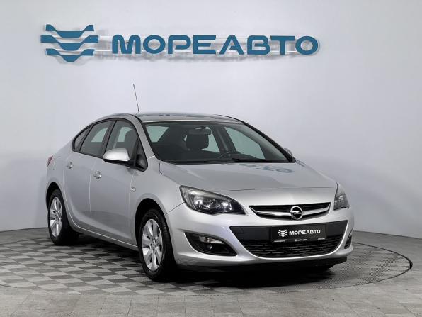 Opel Astra J Рестайлинг с пробегом 2014 года, цена 900 000 рублей, 167700 км, хэтчбек, Автокод Объявления