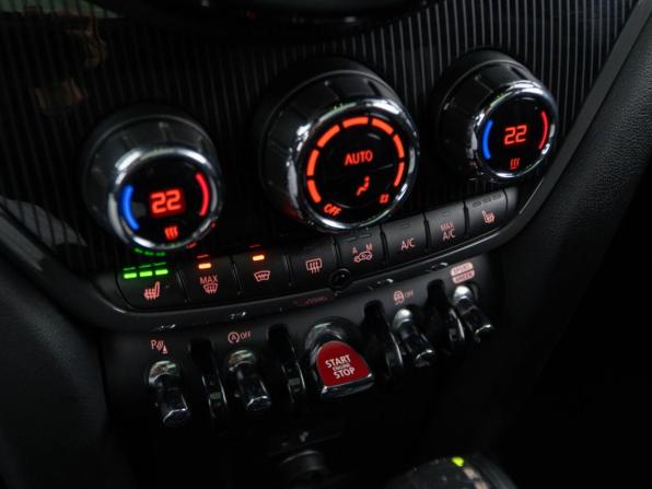 Mini Countryman II с пробегом 2018 года, цена 3 259 999 рублей, 95518 км, внедорожник, Автокод Объявления