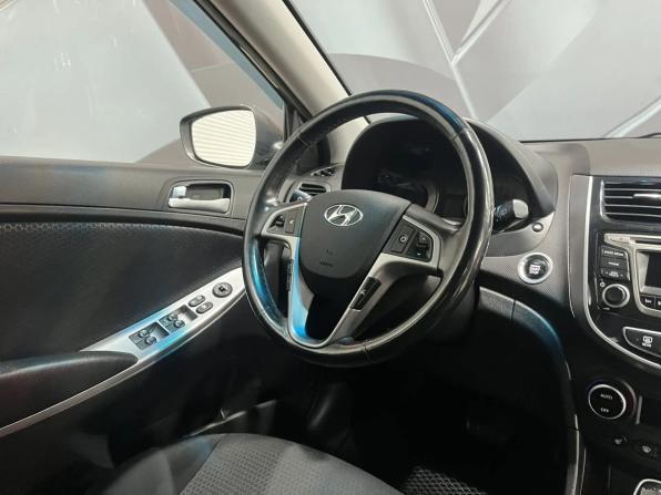 Hyundai Solaris I Рестайлинг с пробегом 2016 года, цена 1 197 000 рублей, 91366 км, хэтчбек, Автокод Объявления