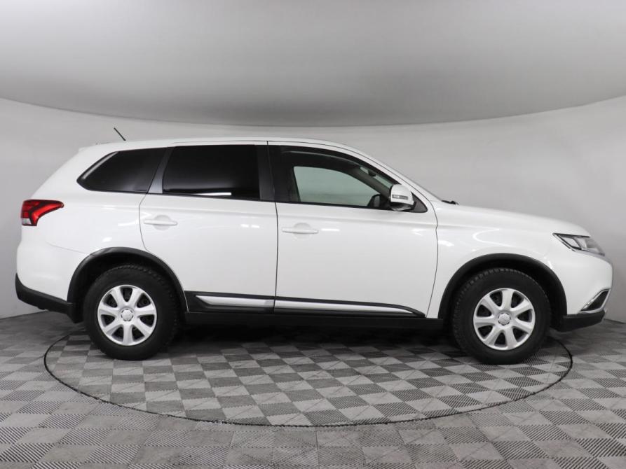 Mitsubishi Outlander III Рестайлинг 2 Химки  - изображение 7