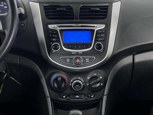 Hyundai Solaris I с пробегом 2011 года, цена 850 000 рублей, 150649 км, хэтчбек, Автокод Объявления