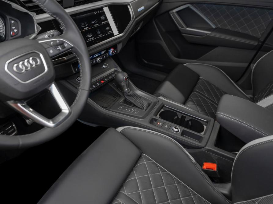 Audi Q3 II (F3) Москва  - изображение 14