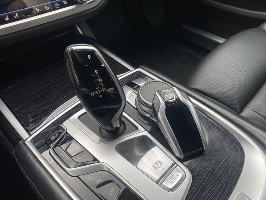 BMW 7 серии VI (G11/G12) Рестайлинг Екатеринбург  - изображение 32