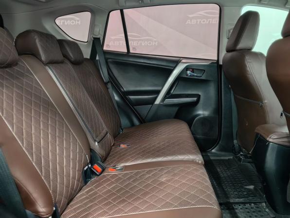 Toyota RAV4 IV (XA40) Рестайлинг с пробегом 2018 года, цена 2 650 000 рублей, 116702 км, внедорожник, Автокод Объявления