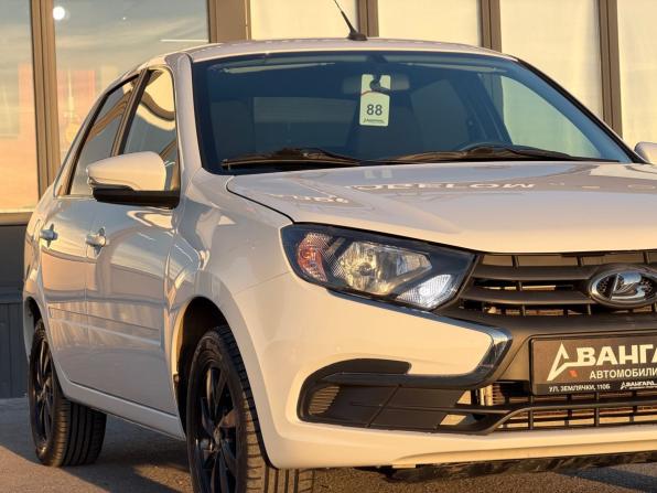 Lada (ВАЗ) Granta I Рестайлинг с пробегом 2023 года, цена 850 000 рублей, 33744 км, седан, Автокод Объявления