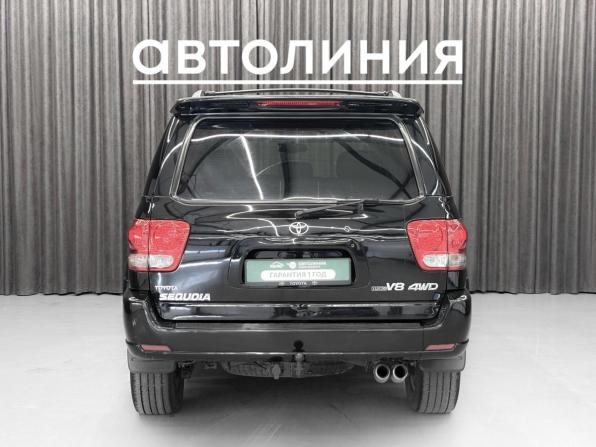 Toyota Sequoia I Рестайлинг с пробегом 2005 года, цена 1 850 000 рублей, 230000 км, внедорожник, Автокод Объявления