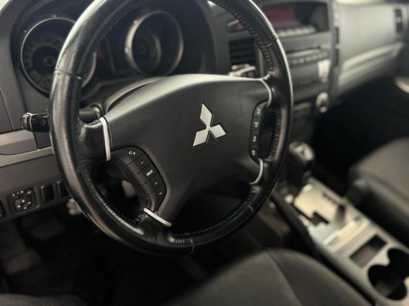 Mitsubishi Pajero IV Рестайлинг 1 с пробегом 2014 года, цена 2 599 000 рублей, 65114 км, внедорожник, Автокод Объявления