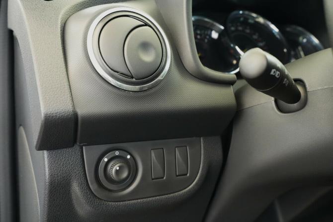 Renault Logan II Рестайлинг с пробегом 2019 года, цена 1 050 000 рублей, 126046 км, седан, Автокод Объявления