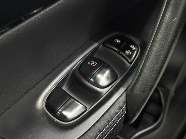 Nissan Qashqai II с пробегом 2014 года, цена 1 685 000 рублей, 106266 км, внедорожник, Автокод Объявления