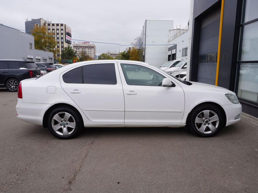 Skoda Octavia II (A5) Рестайлинг Москва  - изображение 4