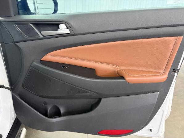 Hyundai Tucson III Рестайлинг с пробегом 2018 года, цена 2 097 000 рублей, 154463 км, внедорожник, Автокод Объявления