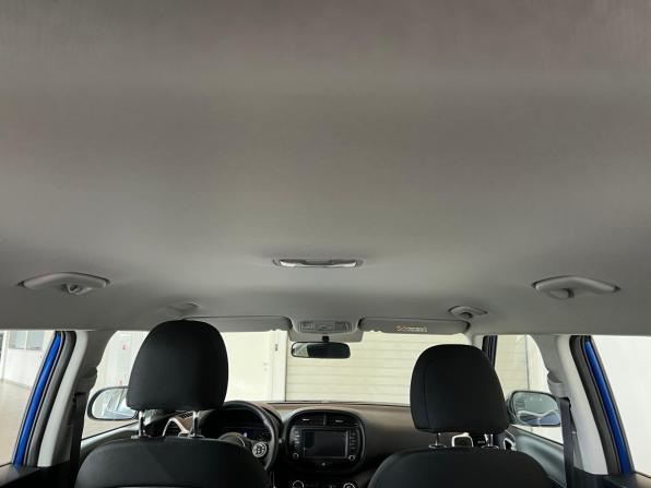 Kia Soul III с пробегом 2022 года, цена 2 650 000 рублей, 23 км, хэтчбек, Автокод Объявления