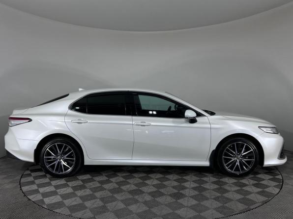Toyota Camry VIII (XV70) Рестайлинг с пробегом 2021 года, цена 3 350 000 рублей, 55614 км, седан, Автокод Объявления