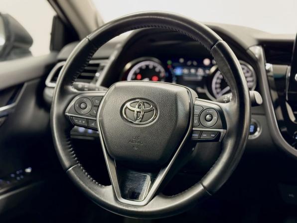 Toyota Camry VIII (XV70) Рестайлинг с пробегом 2022 года, цена 2 945 000 рублей, 181351 км, седан, Автокод Объявления