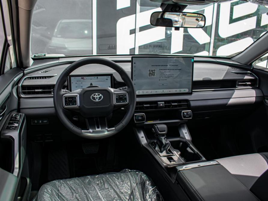 Toyota RAV4 VI (XA60) Краснодар  - изображение 6