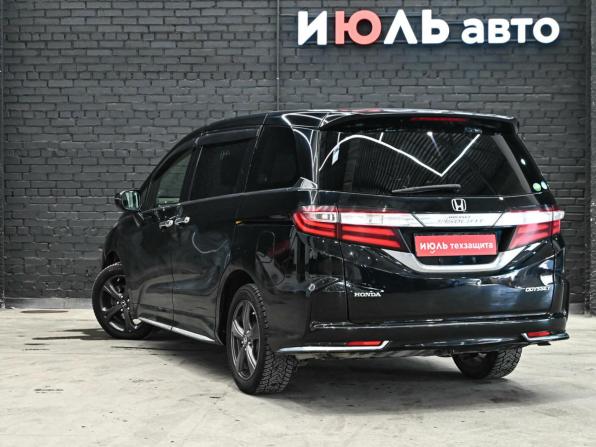 Honda Odyssey V с пробегом 2014 года, цена 2 080 000 рублей, 183964 км, минивэн, Автокод Объявления