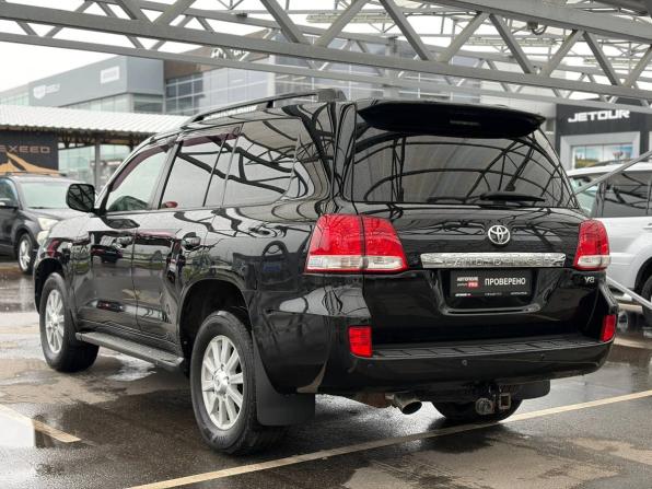 Toyota Land Cruiser 200 Series с пробегом 2009 года, цена 2 350 000 рублей, 425000 км, внедорожник, Автокод Объявления