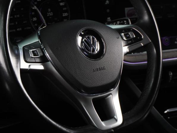 Volkswagen Touareg III с пробегом 2020 года, цена 4 779 000 рублей, 197135 км, внедорожник, Автокод Объявления