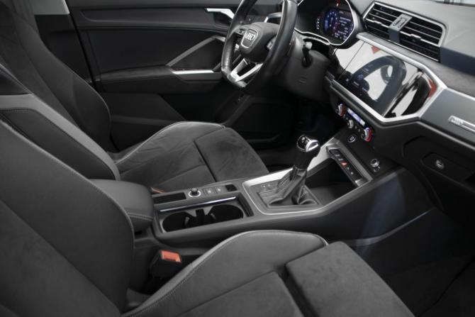 Audi Q3 II (F3) с пробегом 2021 года, цена 3 300 000 рублей, 66000 км, внедорожник, Автокод Объявления