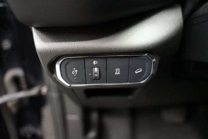 Haval Jolion I с пробегом 2023 года, цена 1 668 000 рублей, 80346 км, внедорожник, Автокод Объявления