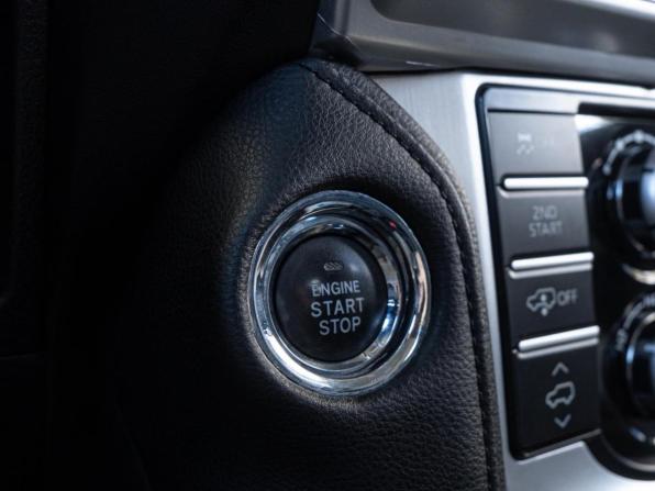 Toyota Land Cruiser Prado 150 Series с пробегом 2011 года, цена 3 200 000 рублей, 285665 км, внедорожник, Автокод Объявления