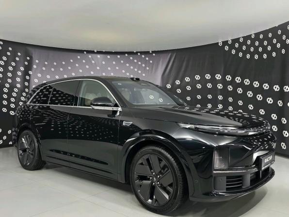Li Auto (Lixiang) L7 I Рестайлинг с пробегом 2025 года, цена 8 200 000 рублей, 43 км, внедорожник, Автокод Объявления