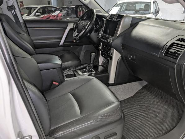 Toyota Land Cruiser Prado 150 Series с пробегом 2013 года, цена 2 999 500 рублей, 182500 км, внедорожник, Автокод Объявления