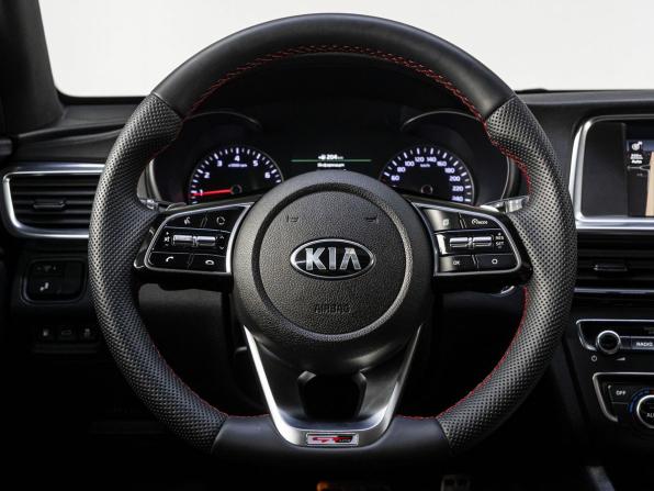 Kia Optima IV Рестайлинг с пробегом 2020 года, цена 2 359 000 рублей, 121957 км, седан, Автокод Объявления