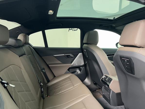 BMW 5 серии VIII (G60/G61/G68) с пробегом 2024 года, цена 6 600 000 рублей, 14300 км, седан, Автокод Объявления