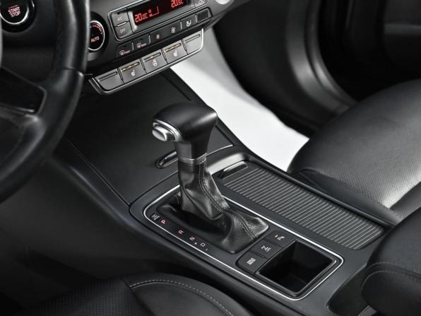 Kia Sorento III Prime Рестайлинг с пробегом 2018 года, цена 2 349 000 рублей, 226000 км, внедорожник, Автокод Объявления