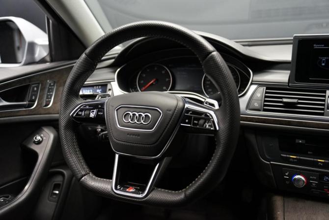 Audi A6 IV (C7) Рестайлинг с пробегом 2017 года, цена 2 950 000 рублей, 168470 км, седан, Автокод Объявления