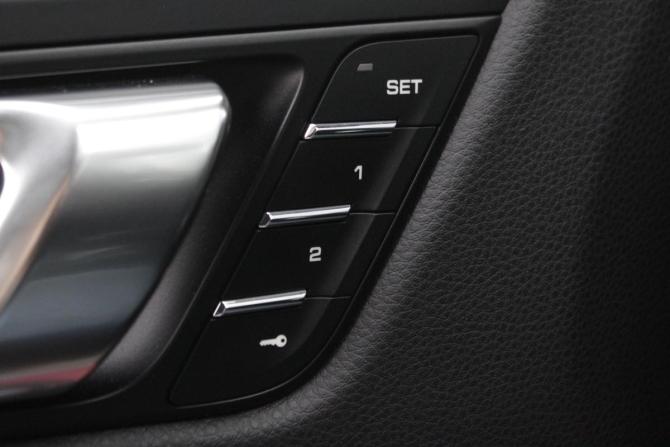 Porsche Macan I Рестайлинг 2 с пробегом 2023 года, цена 7 300 000 рублей, 58366 км, внедорожник, Автокод Объявления
