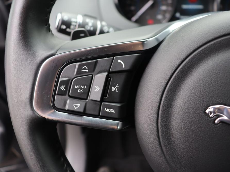 Jaguar F-Pace I Москва  - изображение 16