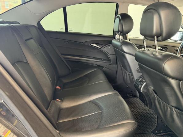 Mercedes-Benz E-Класс III (W211 S211) Рестайлинг с пробегом 2006 года, цена 980 000 рублей, 265753 км, седан, Автокод Объявления