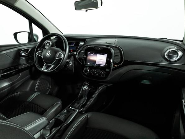 Renault Kaptur I Рестайлинг с пробегом 2022 года, цена 1 749 700 рублей, 49130 км, внедорожник, Автокод Объявления