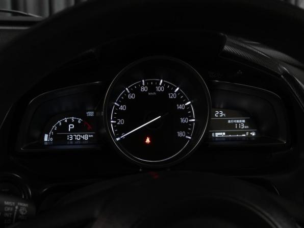 Mazda Demio IV (DJ) с пробегом 2017 года, цена 899 000 рублей, 137048 км, хэтчбек, Автокод Объявления