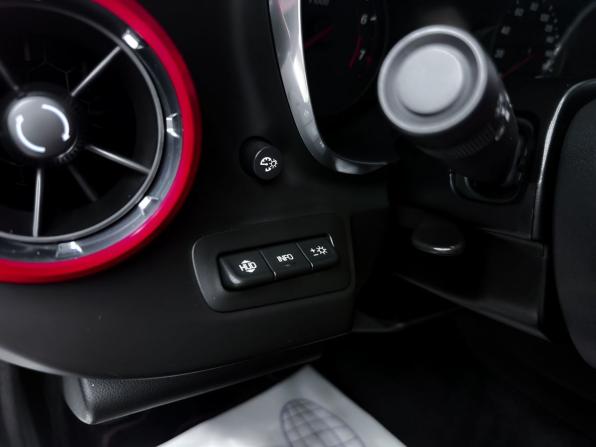Chevrolet Camaro VI Рестайлинг с пробегом 2018 года, цена 4 900 000 рублей, 106767 км, купе, Автокод Объявления