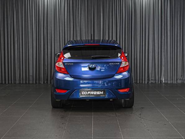 Hyundai Solaris I с пробегом 2012 года, цена 669 000 рублей, 324841 км, хэтчбек, Автокод Объявления