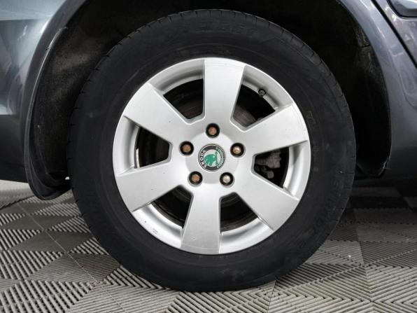 Skoda Octavia II (A5) Рестайлинг с пробегом 2012 года, цена 773 000 рублей, 180000 км, лифтбек, Автокод Объявления