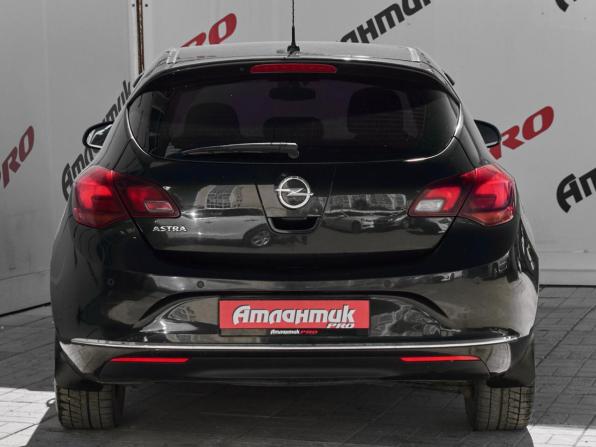 Opel Astra J Рестайлинг с пробегом 2013 года, цена 650 000 рублей, 177722 км, хэтчбек, Автокод Объявления