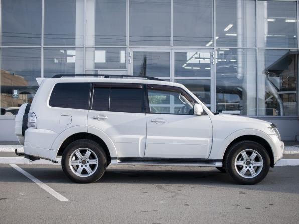 Mitsubishi Pajero IV Рестайлинг 1 с пробегом 2011 года, цена 1 850 000 рублей, 347050 км, внедорожник, Автокод Объявления