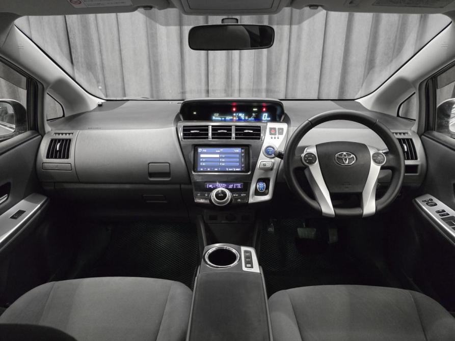 Toyota Prius Alpha I (ZVW40/41) Красноярск  - изображение 10