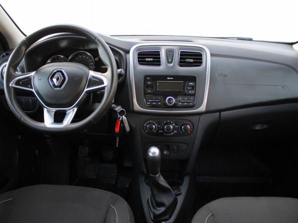 Renault Logan II Рестайлинг с пробегом 2019 года, цена 1 019 000 рублей, 139908 км, седан, Автокод Объявления