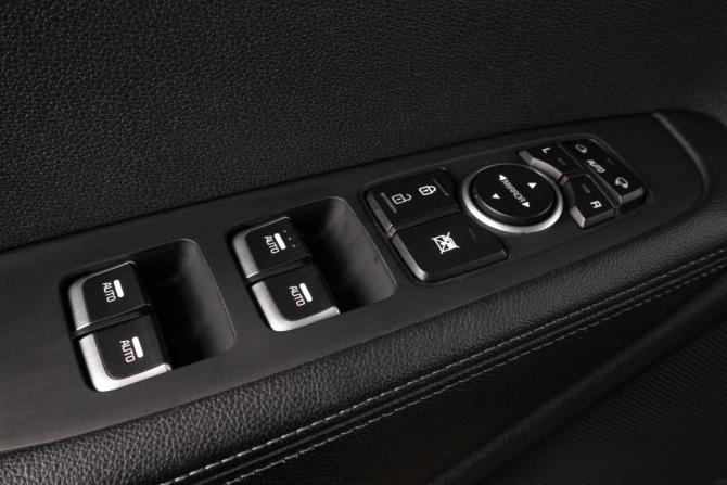 Kia Sorento III Prime Рестайлинг с пробегом 2020 года, цена 3 099 000 рублей, 105000 км, внедорожник, Автокод Объявления