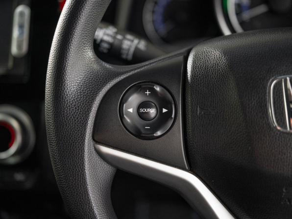 Honda Fit III с пробегом 2013 года, цена 925 000 рублей, 83311 км, хэтчбек, Автокод Объявления