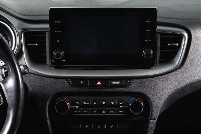 Kia Ceed III с пробегом 2021 года, цена 1 999 000 рублей, 138000 км, универсал, Автокод Объявления