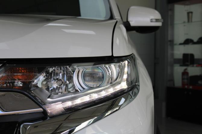 Mitsubishi Outlander III Рестайлинг 2 с пробегом 2017 года, цена 2 575 000 рублей, 41973 км, внедорожник, Автокод Объявления