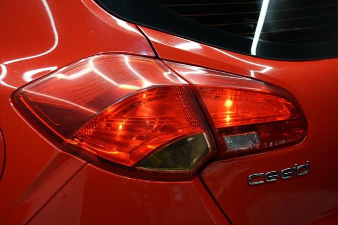 Kia Ceed II Рестайлинг с пробегом 2018 года, цена 1 444 000 рублей, 182923 км, хэтчбек, Автокод Объявления
