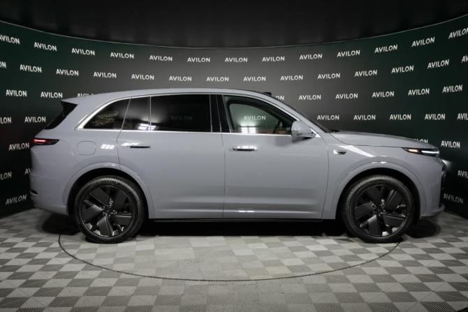 Новый Li Auto (Lixiang) L7 I Рестайлинг 2025 года, цена 10 950 585 рублей, внедорожник, Автокод Объявления